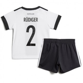 Baby Fußballbekleidung Deutschland Antonio Rudiger #2 Heimtrikot WM 2022 Kurzarm (+ kurze hosen)